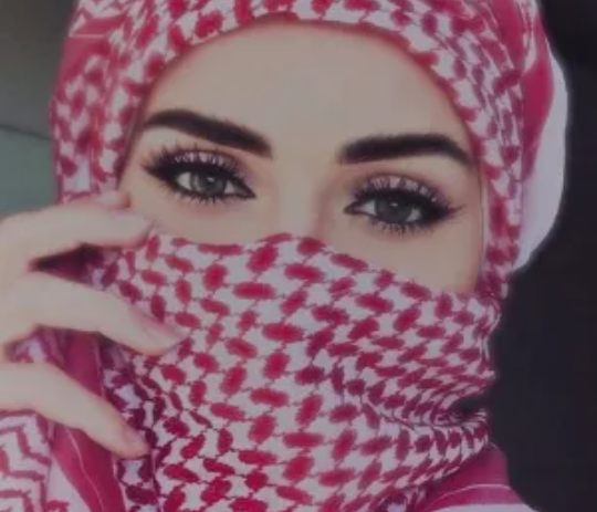 Amera ali_IQ4Rw